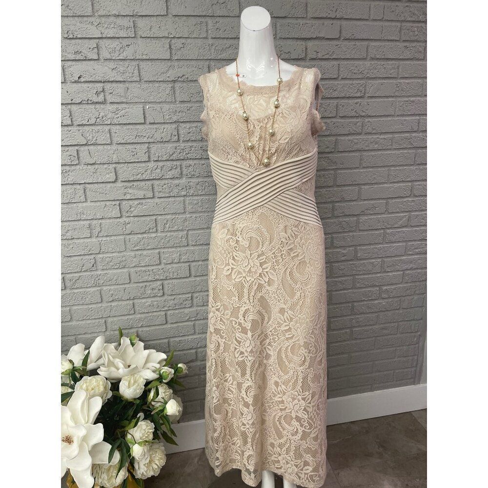 Women Cream Elegant Sleeveless Lace / Pleated Maxi Dress Size S